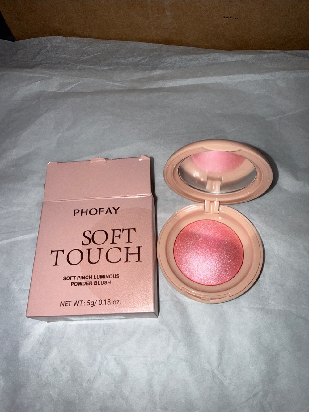 Soft Touch Luminous Powder Blush — Pink